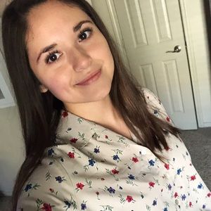 Meet your Posher, Janelle